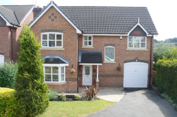Briar Close, Norden - A STUNNING 4 BEDROOMED DETACHED FAMILY HOME AT THE HEAD OF A QUIET CUL DE SAC -  NO CHAIN
